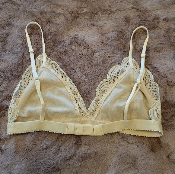Aritzia Talula Monterey Bralette Chantilly Lace Triangle Bralette Bra - Picture 2 of 3